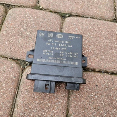 Moduł sterownik lamp Bi-xenon poziomowania Opel Insignia A 13464293