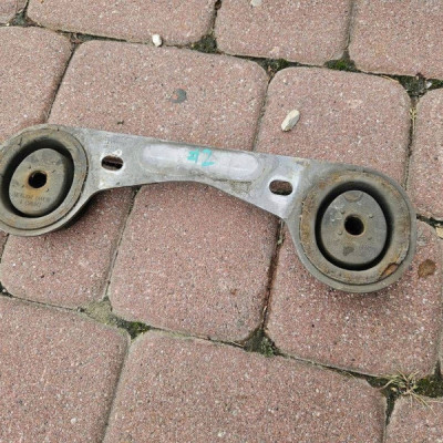 Wieszak mocowanie wydechu wspornik tłumika 2 Opel Insignia A 13229794