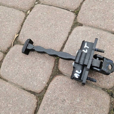 Ogranicznik drzwi tył tylnych lewy / prawy OPEL ASTRA L 6 VI