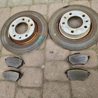 Tarcze tył tylne klocki 1.2THP Peugeot 308 OPEL ASTRA L 6 VI