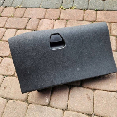 Schowek deski kokpitu pasażera plastik Toyota Aygo X 55550-0H030