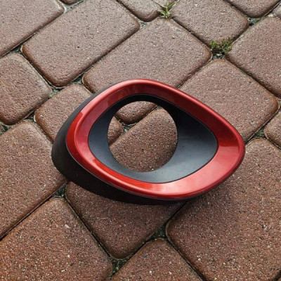 Obudowa osłona deski dekor nawiewu lewa kratki Toyota Aygo X 55011-0H130