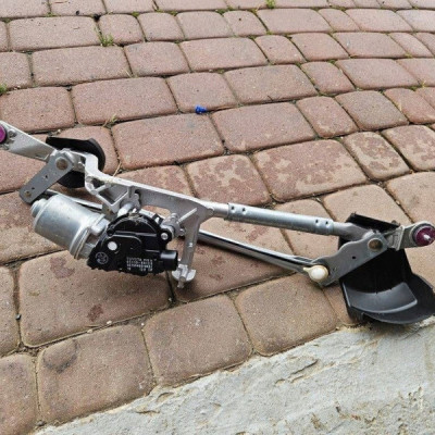 Mechanizm wycieraczek szyby przód silniczek EUROP Toyota Aygo X 85110-K0120