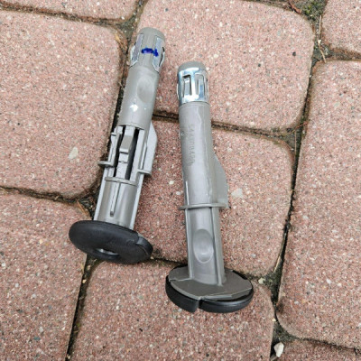 Uchwyt mocowanie wspornik zagłówka kanapy tył Opel Astra K 13579051