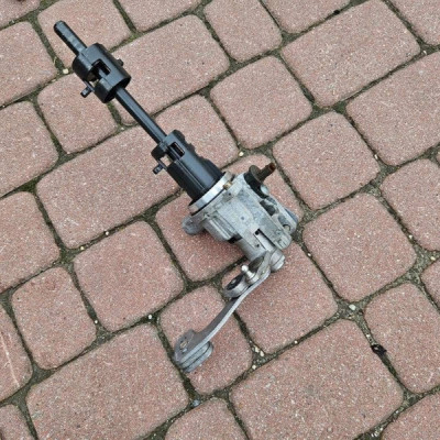 Wybierak skrzyni biegów 1.5D CRDI LXD Opel Astra K 55496026