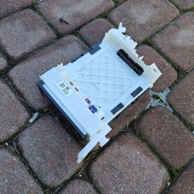 Moduł sterownik komfortu BCM Toyota Aygo X 82730-70011