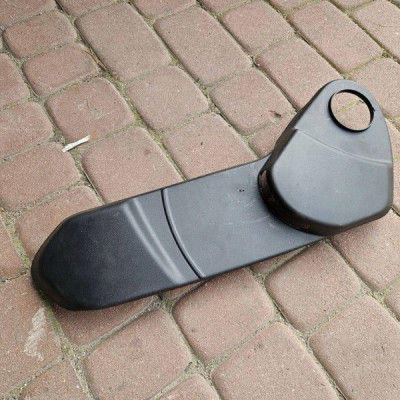 Plastik obudowa osłona fotela kierowcy Toyota Aygo X 71812-0H020