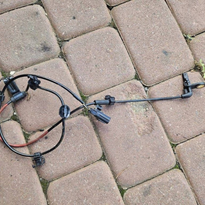 Czujnik ABS przedni lewy koł hamulca Toyota Aygo X 89543-K0020