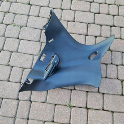 Obudowa osłona bagażnika słupka podsufitki Toyota Aygo X 62471-0H250