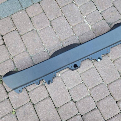 Obudowa osłona bagażnika pasa tylnego wanny Toyota Aygo X 67761-0H010