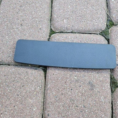 Obudowa zaślepka plastik deski wnętrza bagażnika Toyota Aygo X 81952-0H030