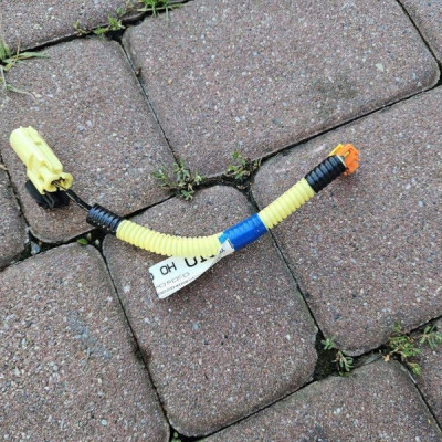 Instalacja wtyczka kostyka kabel O1 82140 Toyota Aygo X 82140